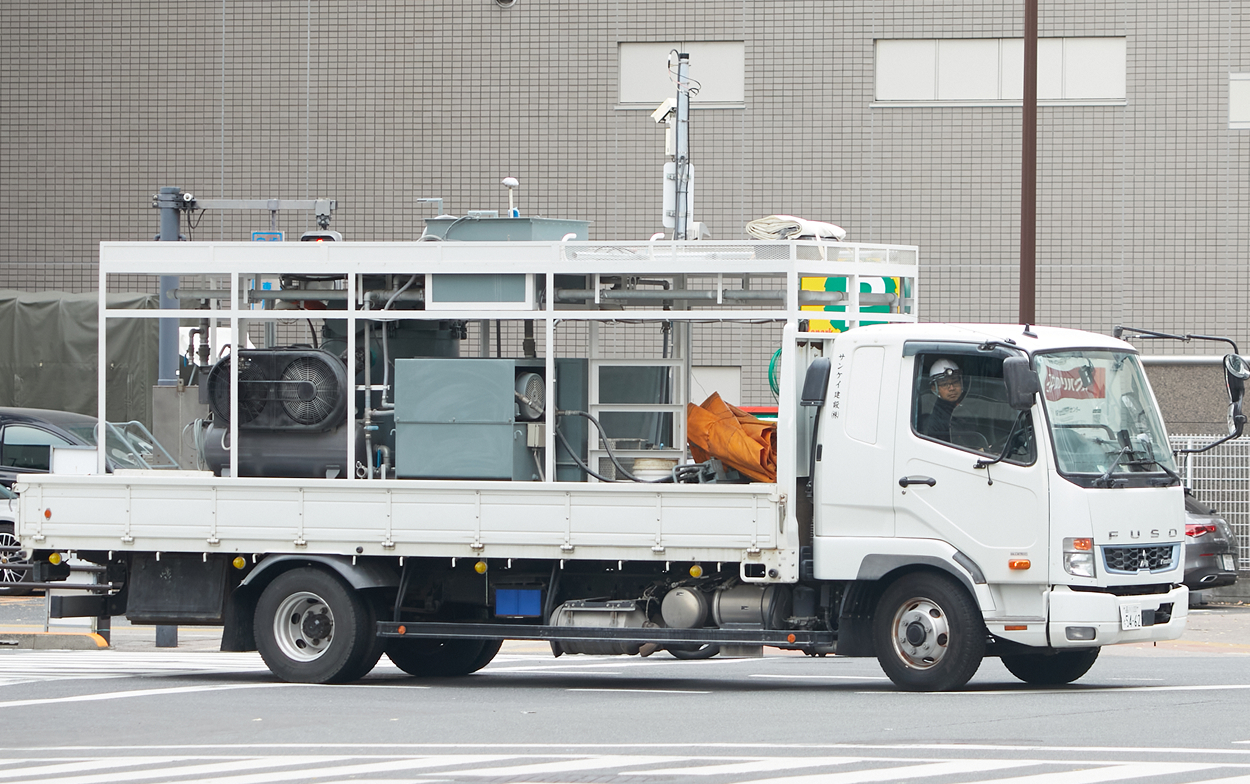 施工プラント車両